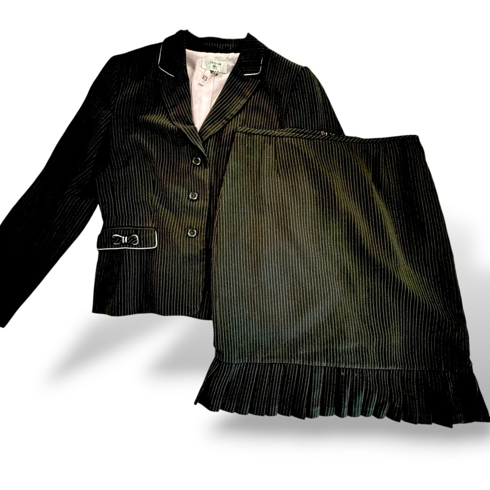 Black Pinstripe Blazer and Pleated Skirt Set Size 8 Vintage Pink Bow accents
